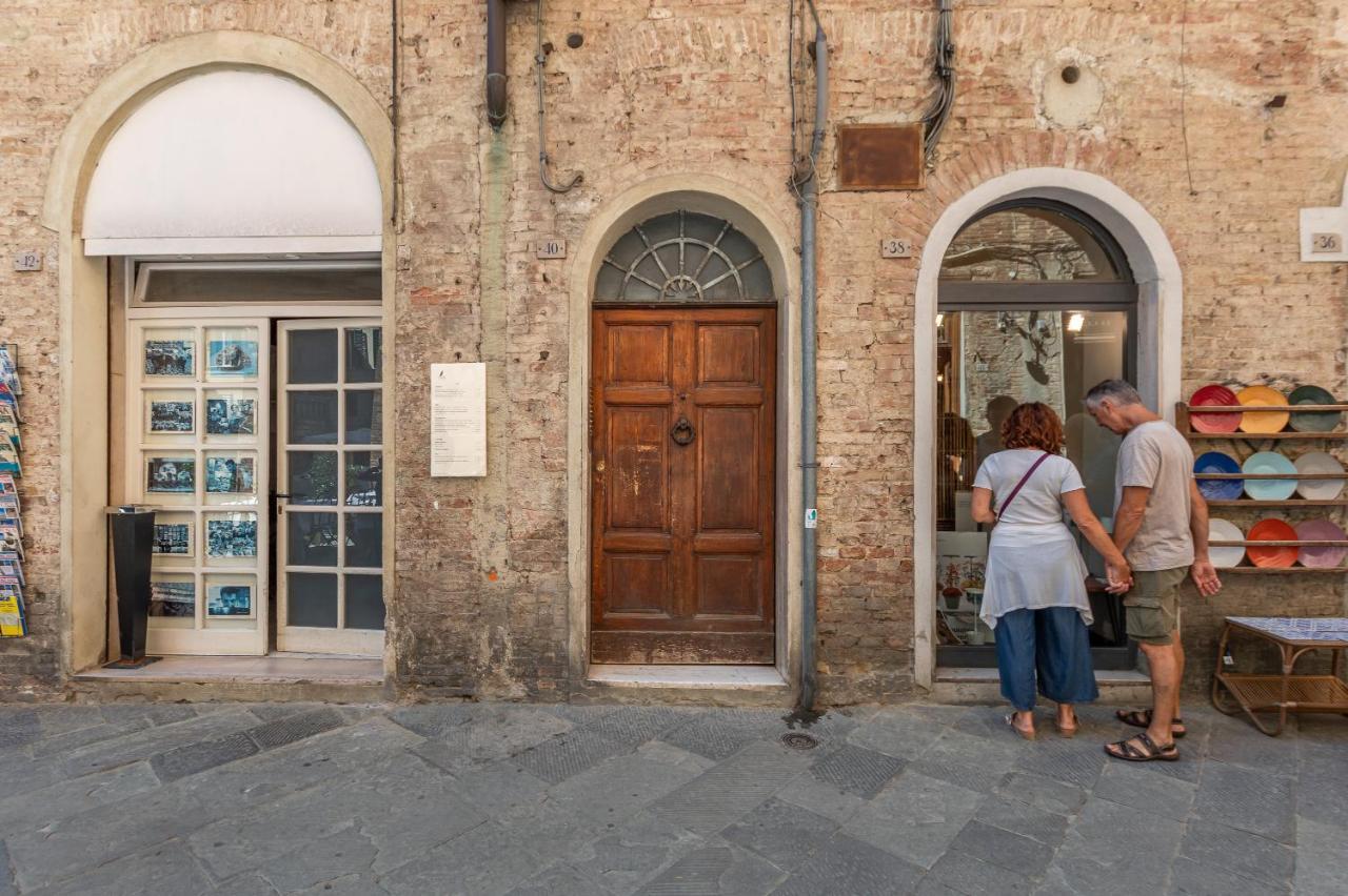 Colours Studio 10 M Away Piazza Del Campo Siena Eksteriør bilde